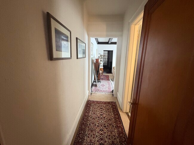 Foto del edificio - 3355 N Bartlett Ave