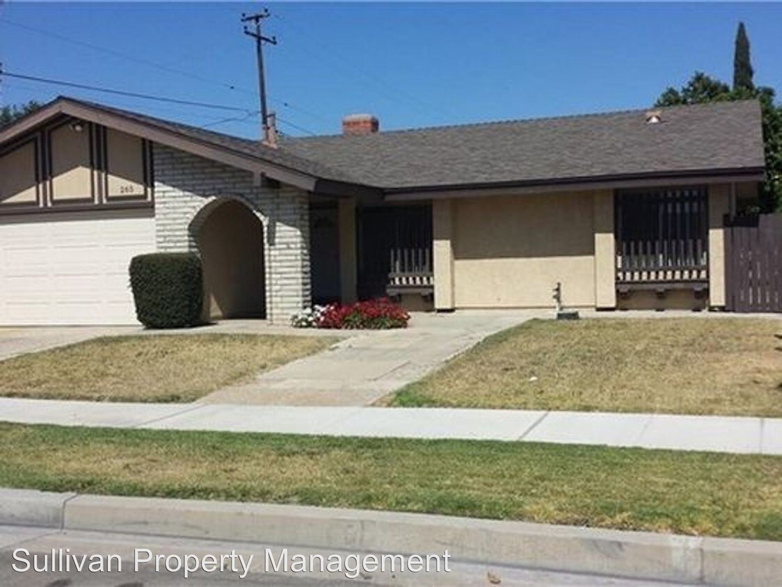 Primary Photo - 3 br, 2 bath House - 265 N. Sacramento Street