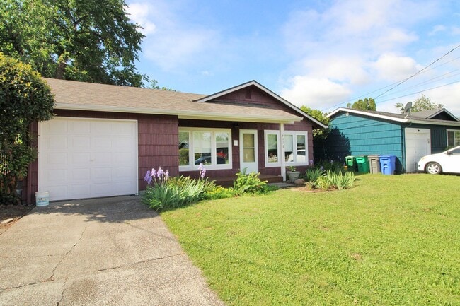 Building Photo - Beautifully Updated 3 Bedroom 1-Level Home – SE PDX