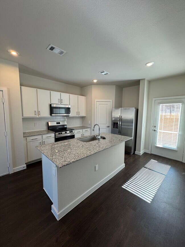 Building Photo - 360 Elevon Pkwy