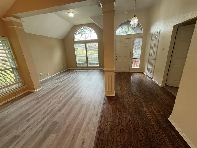 Foto del edificio - 7789 Lancelot Rd