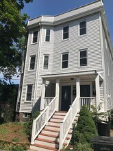 Building Photo - 73 Broadway