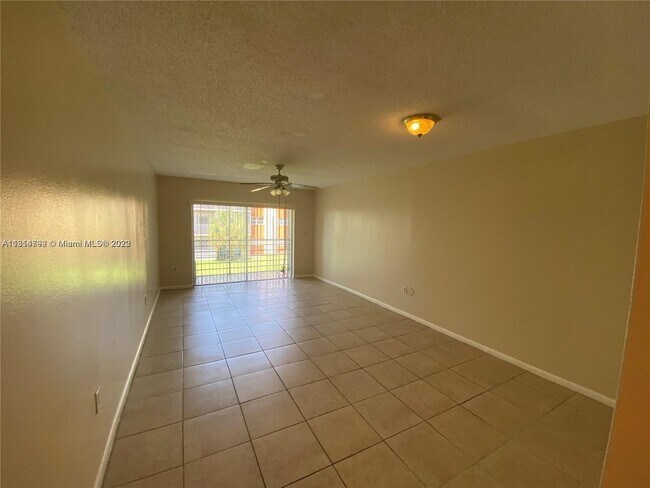 Foto del edificio - 3610 NW 21st St