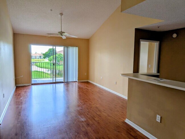 Building Photo - 7824 Sonoma Springs Cir