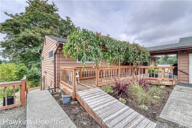 Foto del edificio - 3 br, 2 bath House - 6812 Bentley Circle NE
