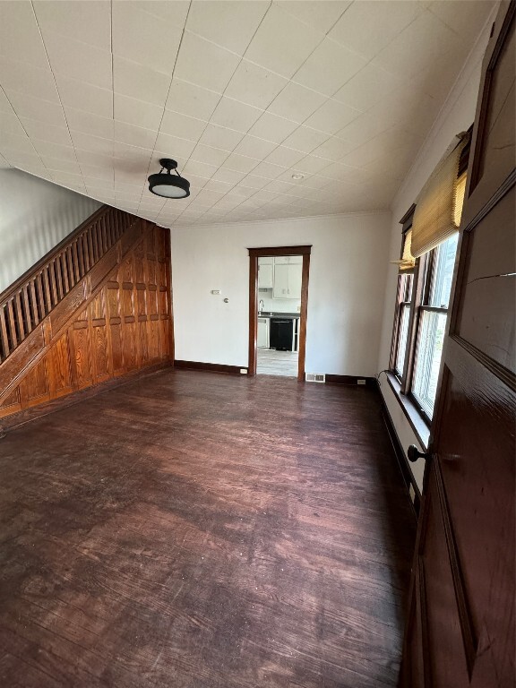 Building Photo - 127 Crestmont Rd