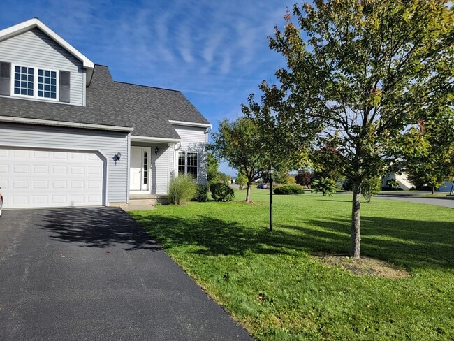 Building Photo - 18C Pointe West Dr