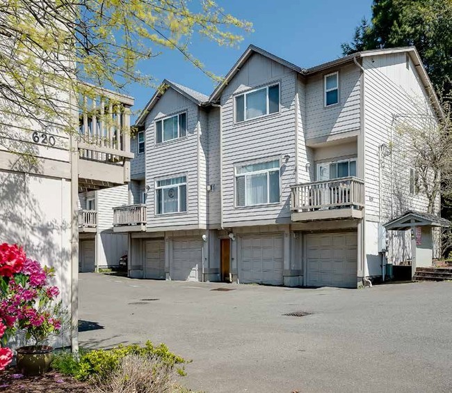 Building Photo - Burien Townhomes