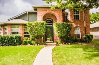 Building Photo - 11036 Quest Dr