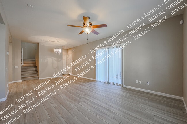 Building Photo - 2205 W Le Marche Ave