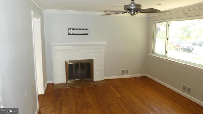 Building Photo - 1937 Lebanon St