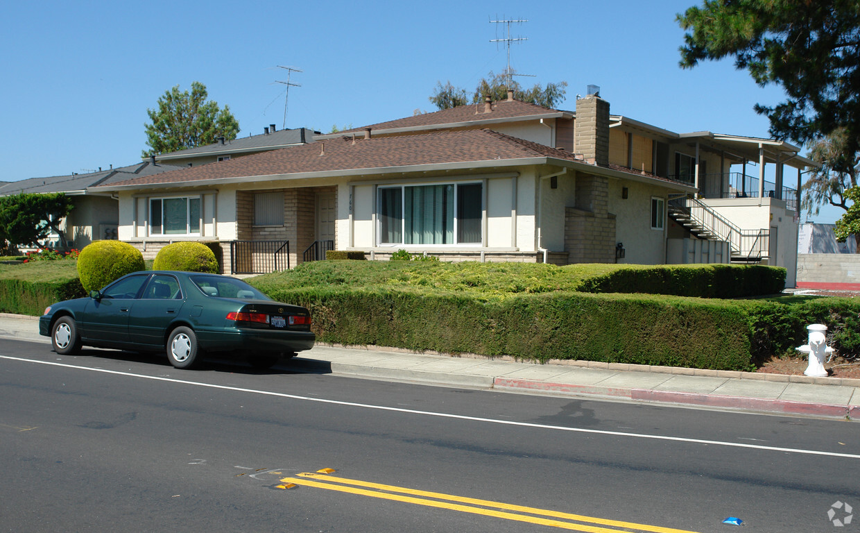 Foto principal - 760 Harvard Ave