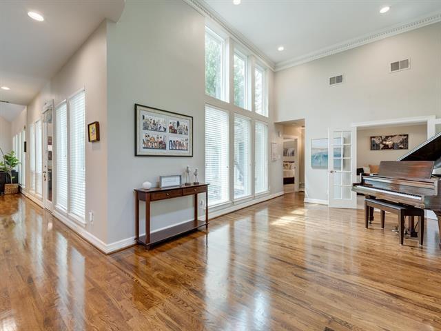 Building Photo - 250 Glenrose Ct