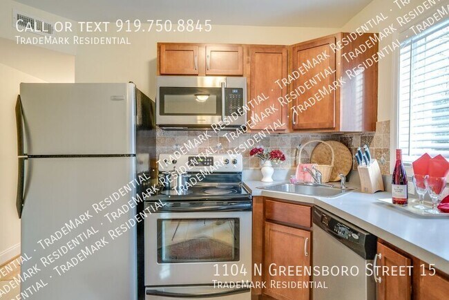 Building Photo - 1104 N Greensboro St