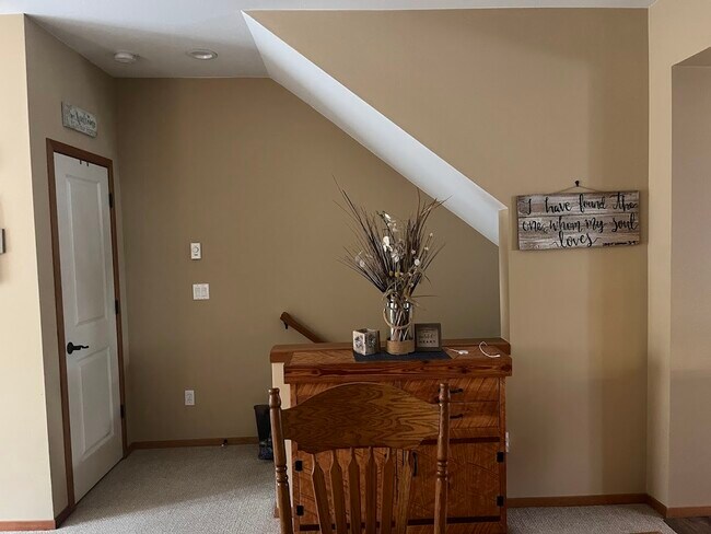 Foto del edificio - 237 Sage Brook Ln
