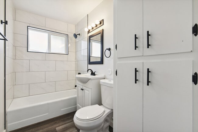 Foto del edificio - Granada Suites