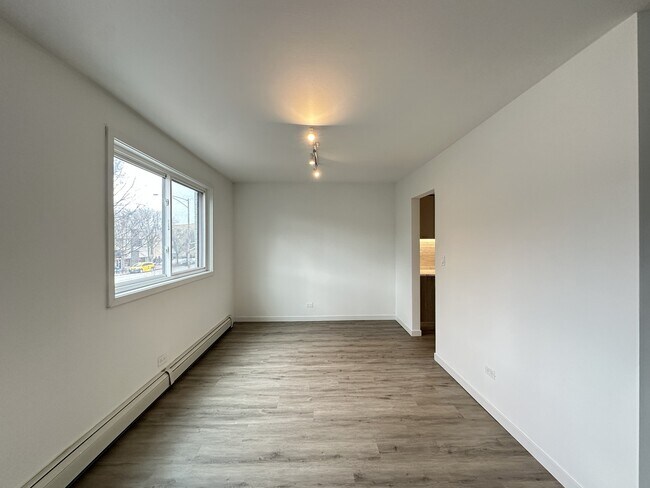 Foto del edificio - 7621 N Sheridan Rd