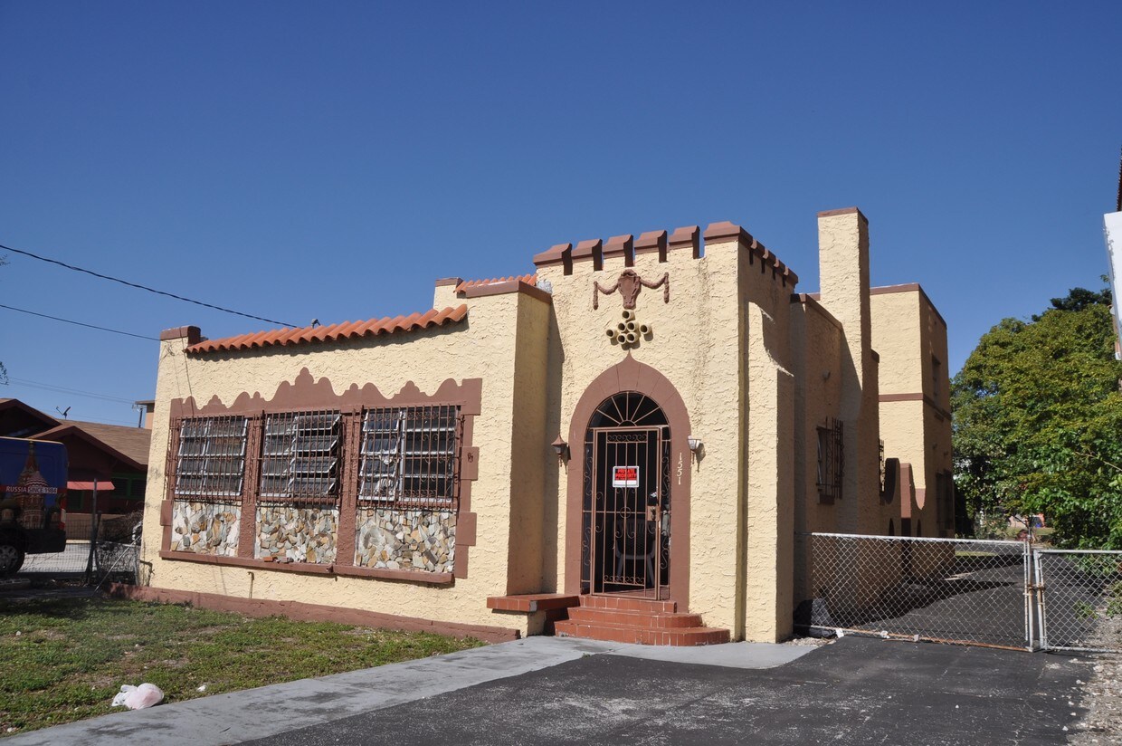 Primary Photo - 1551 NW 1st St