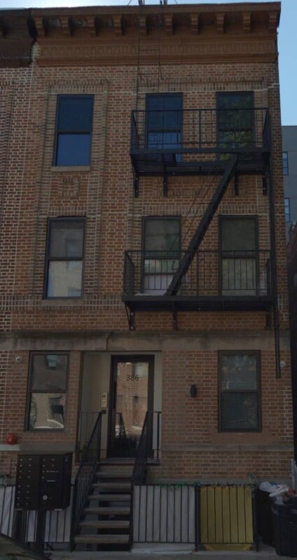 Foto del edificio - 386 E 31st St