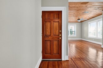 Building Photo - 711 Fargo St