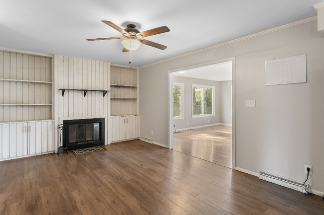 Foto del edificio - 23282 Forest Ln