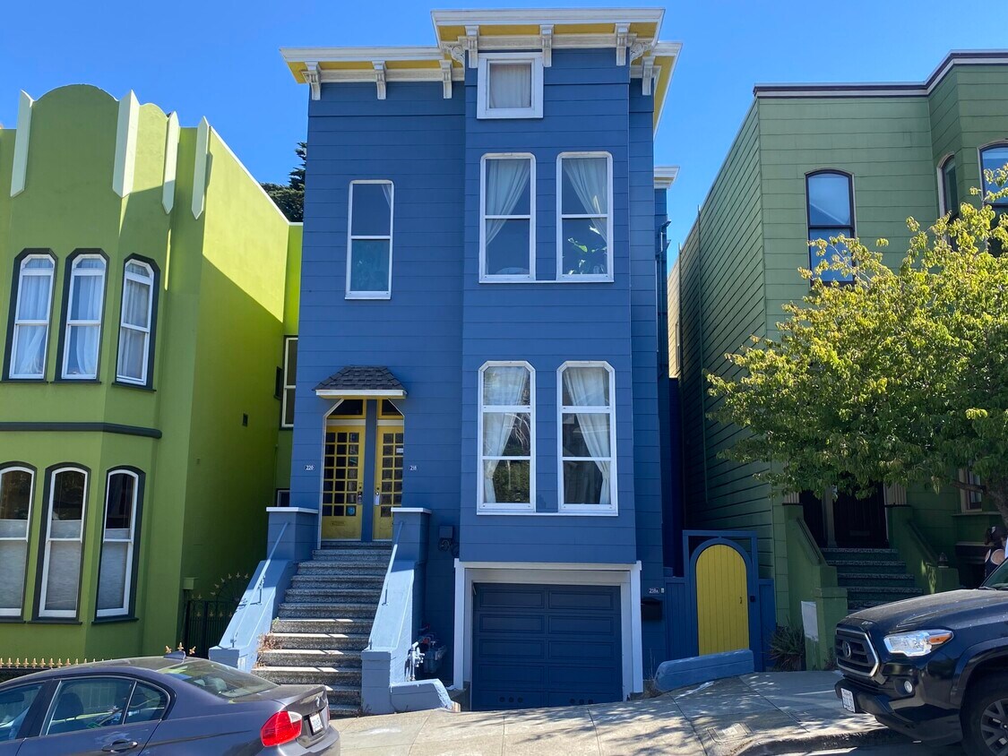 Primary Photo - 218 Divisadero St