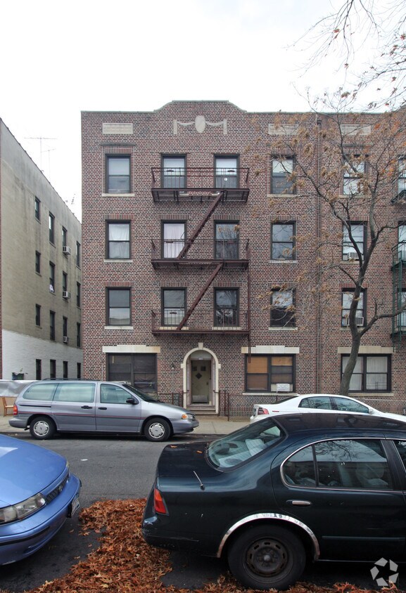 Building Photo - 21-35 27th St