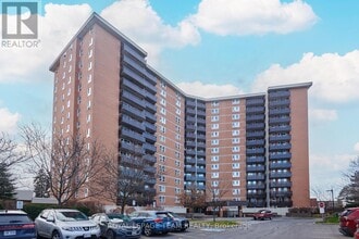 Building Photo - 2000-2000 Jasmine Crescent