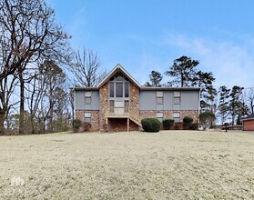 Building Photo - 9925 Miller Ave