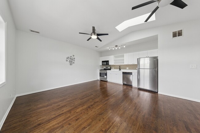 Foto del edificio - 519 S Maplewood Ave