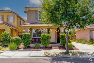 Building Photo - 132 W Del Prado Ct