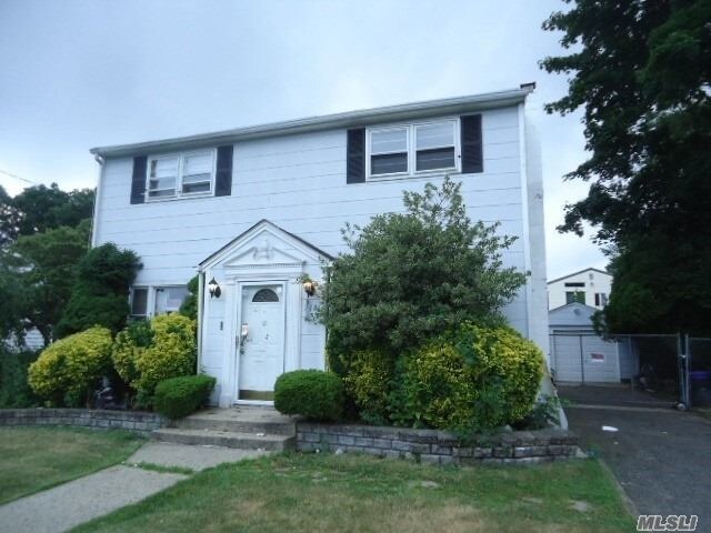 Foto principal - 248 W 5th St