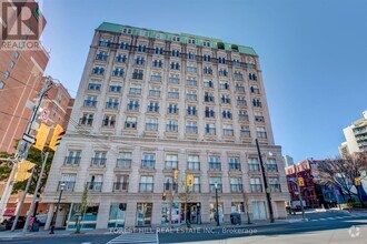 Building Photo - 120-120 Lombard St