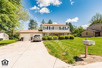 Building Photo - 5005/5007 Vermont Ln.