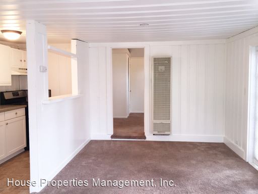 Building Photo - 101 Primrose Path