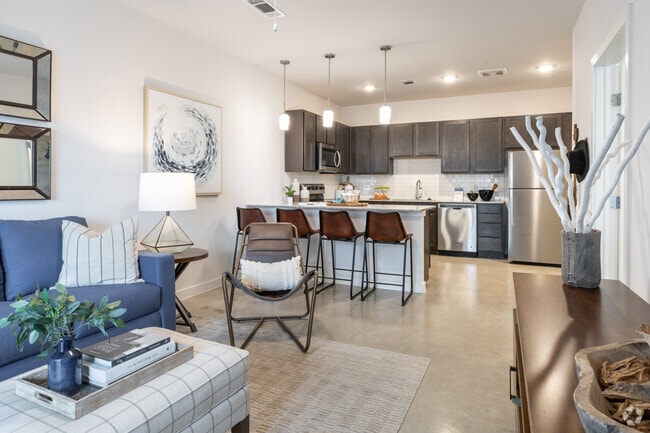 1BR, 1BA - 721 SF - The Ridge at Headwaters