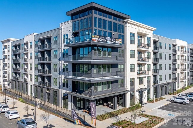 Foto del edificio - 536 W Tremont Ave