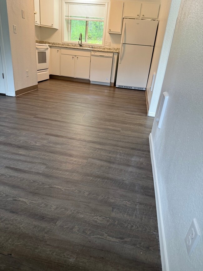 Building Photo - 250 Ponderosa Loop