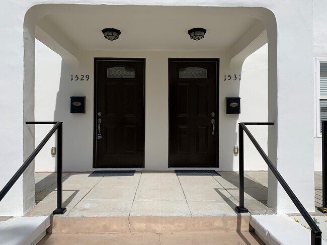 Welcome Home - 1529 E Elizabeth St