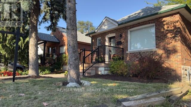 Photo du bâtiment - 25 Sixteenth St