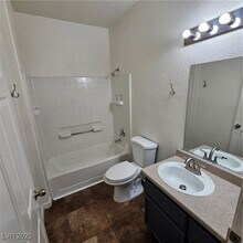 Building Photo - 4730 E Craig Rd