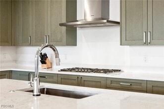 Building Photo - 1125 Central Ave