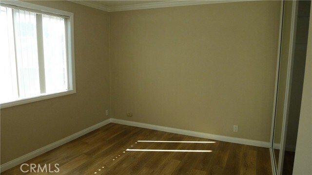 Foto del edificio - 1049 W 13th St