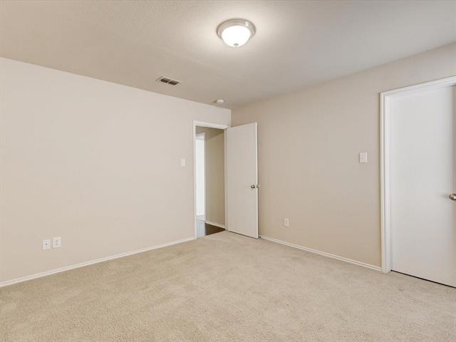 Building Photo - 1009 Shelborn Dr