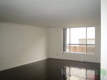 Primary Photo - 2911 4th St