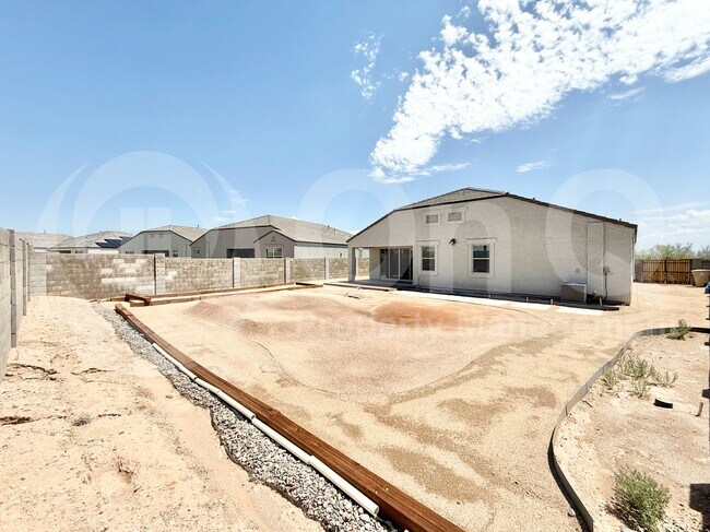 Foto del edificio - 30932 W Verde Ln