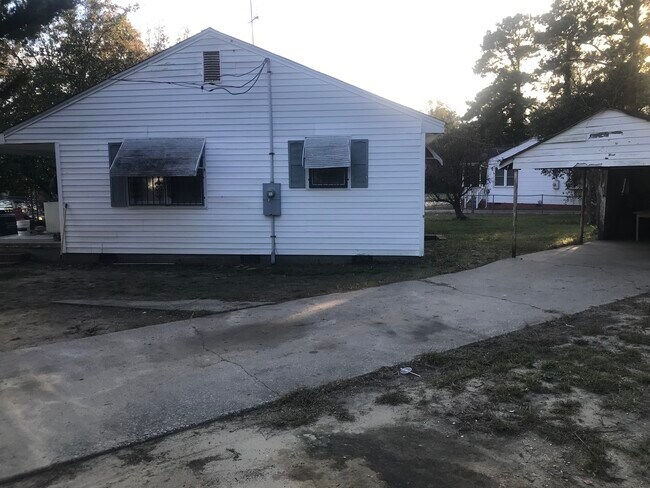 Foto del edificio - 604 E Highland Ave