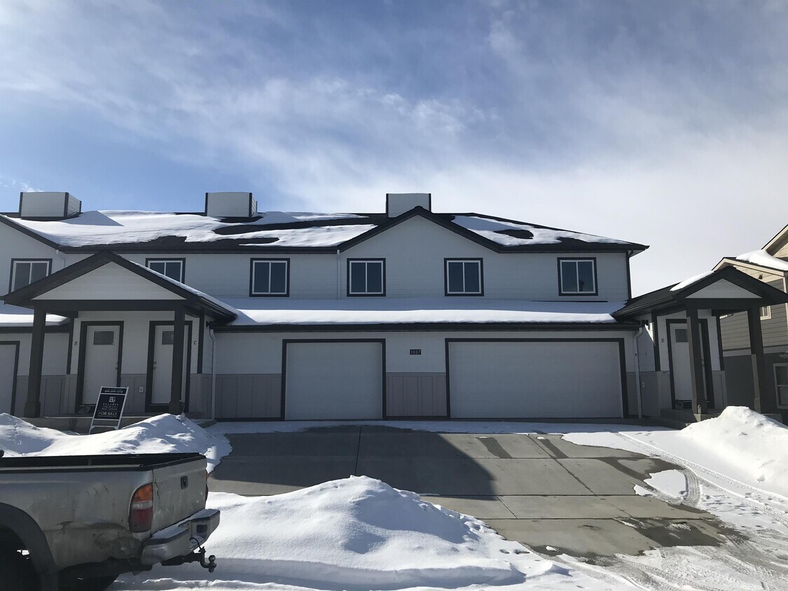 1087 Longbow Ln Unit D, Bozeman, MT 59718 Apartment for Rent in Bozeman, MT