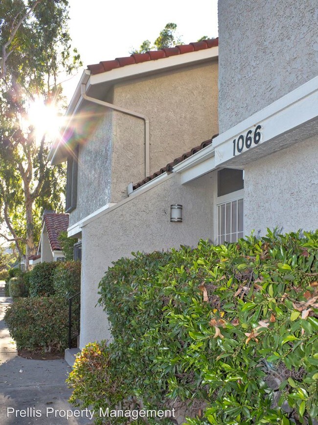 Building Photo - 3 br, 2.5 bath House - 1066 Thistlegate Rd.