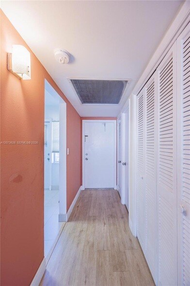 Foto del edificio - 2300 Park Ln